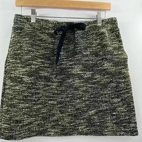 Ann Taylor LOFT Medium Pull On‎ Mini Skirt Black Ivory Front Side Pockets Ribbon - Picture 1 of 7